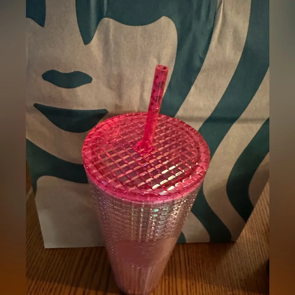 Starbucks 2023 Iridescent Pink Silver ‘Bubblegum Grid’ Cold Cup Tumbler - Picture 7 of 8